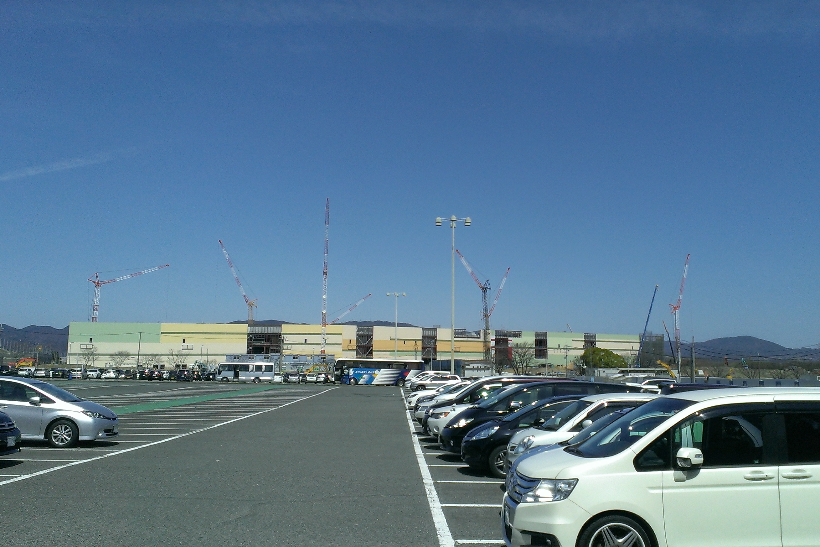 2015-4-4　万博公園　南第1駐車場.jpg