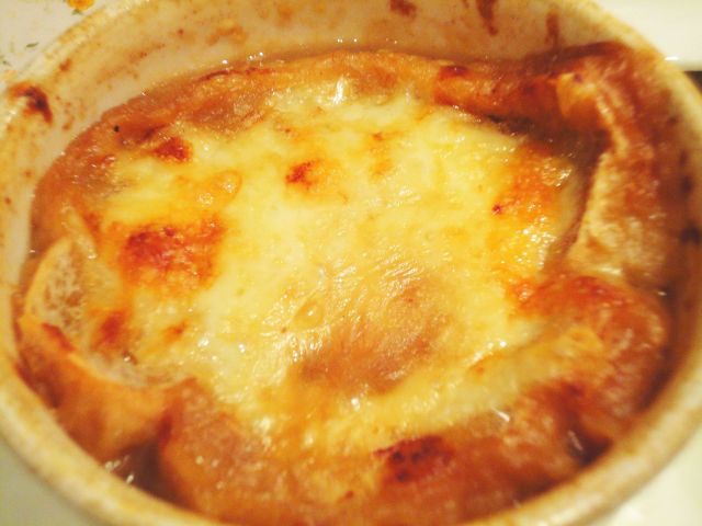 150522oniongratinsoup.jpg