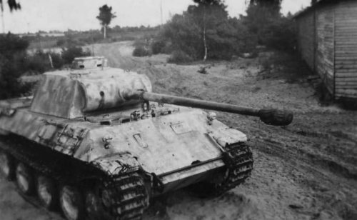 Panther_ausf_D_4th_Panzer_Regiment_112.jpg