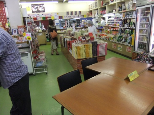 キャプテン久兵衛＠若松駅バスターミナルの店内20120903.JPG