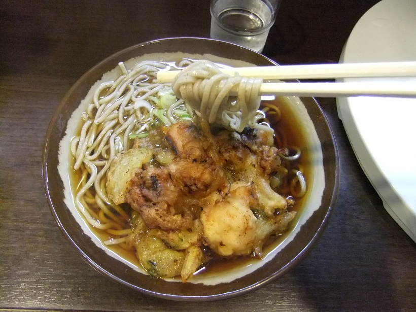 兎屋＠馬橋のゲソ天そば２20120805.JPG