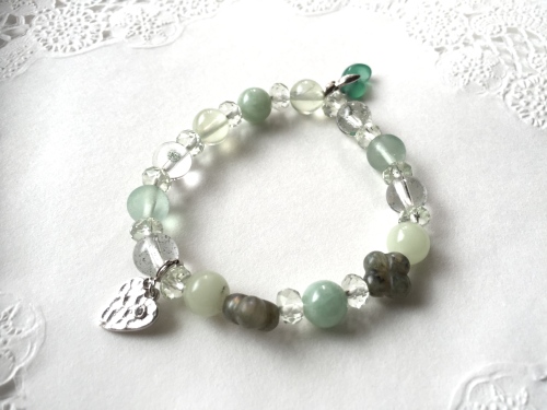 私物　グリーンブレスレット