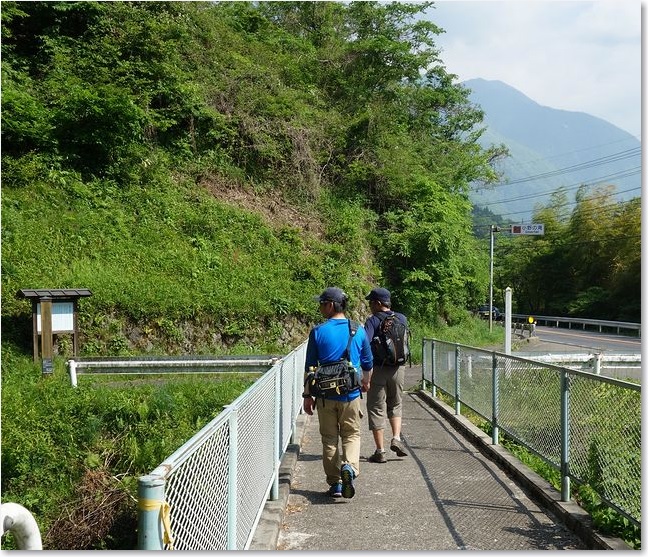 32二人連れウォーカー