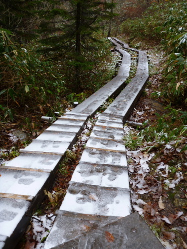 尾瀬に雪が201310272.jpg