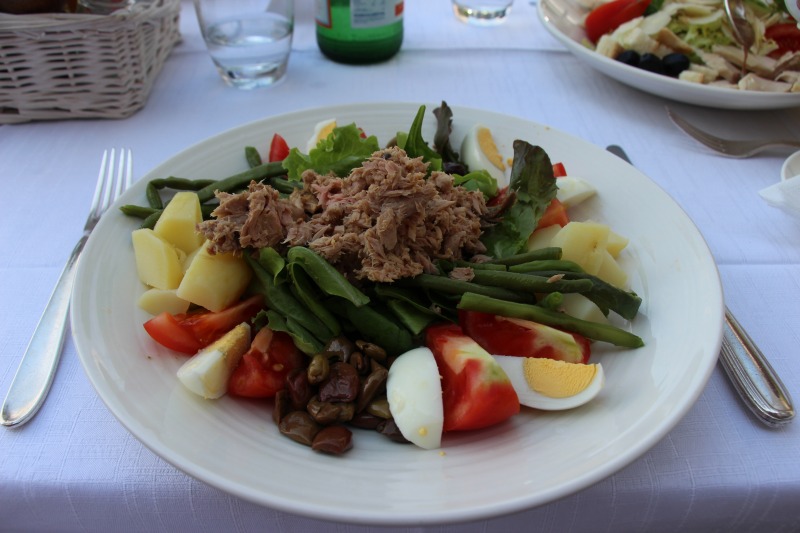 90414オルタ湖畔のホテル昼食サラダ.jpg