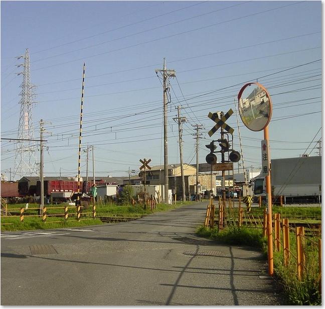 04踏切です