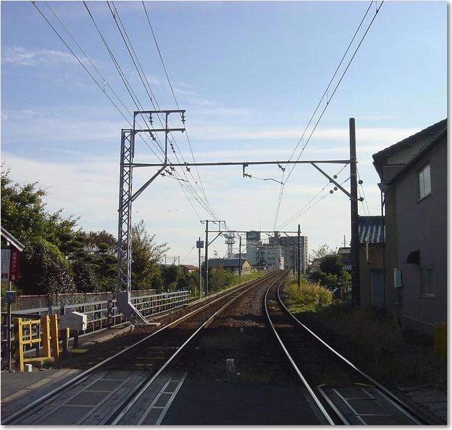 17踏切から津島方面.JPG