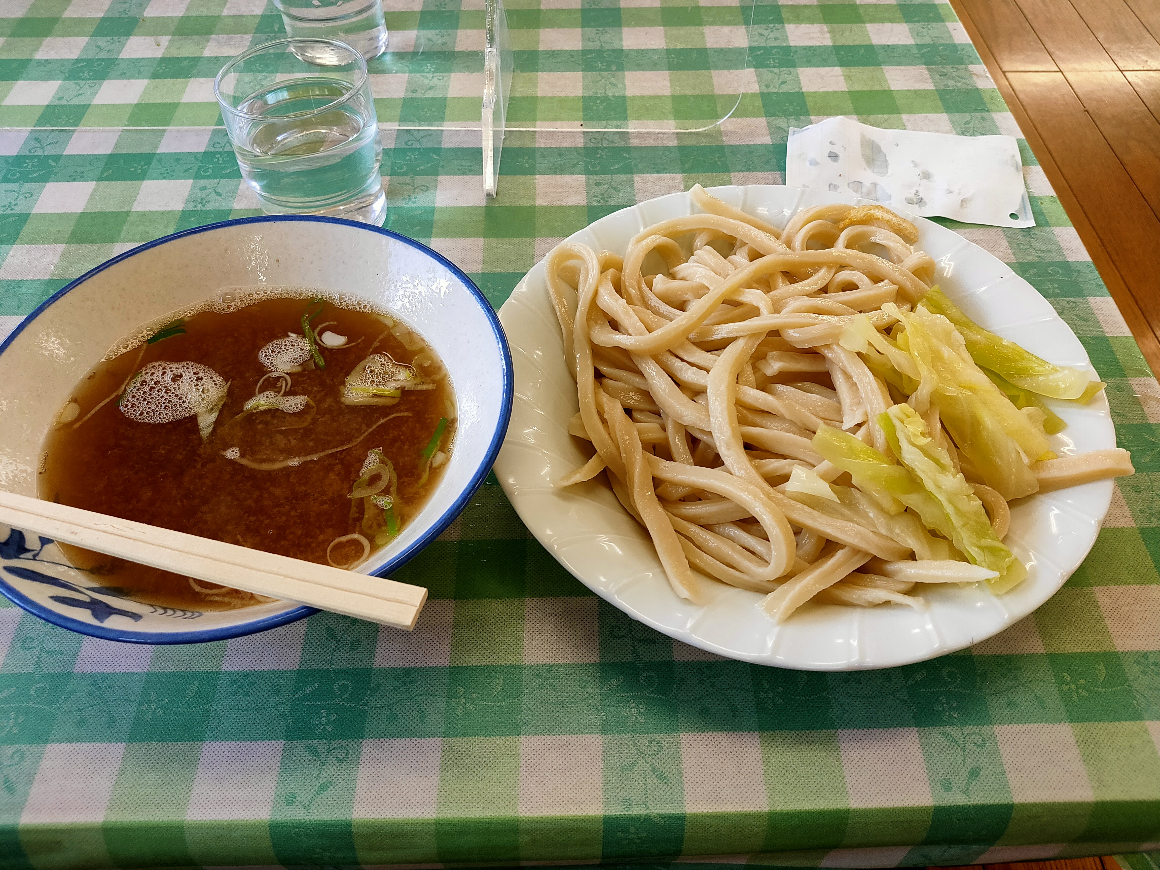 みうらうどん　肉つけうどん大盛り