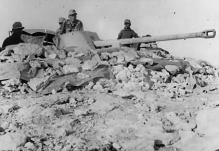 Pak_38_5cm_in_afrika_korps_dak.jpg