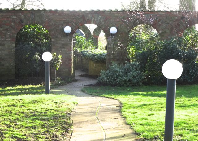 garden1.jpg