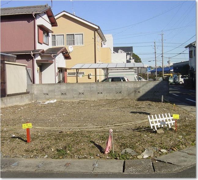 28空き地には・・・