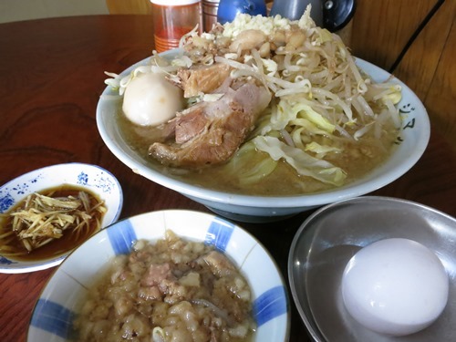 20140213_ラーメン 富士丸 明治通り都電梶原店_ラーメン少なめweb.JPG