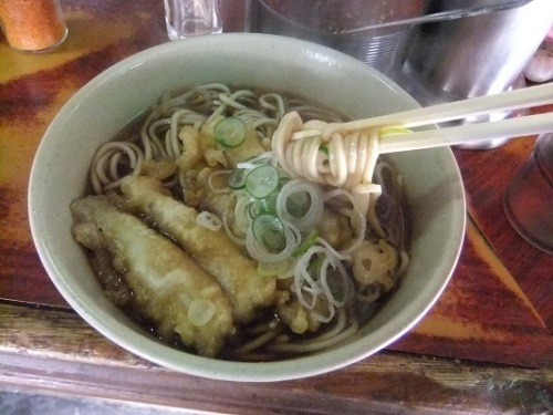 いとう＠東神田のわかさぎ天そば２20120224.JPG