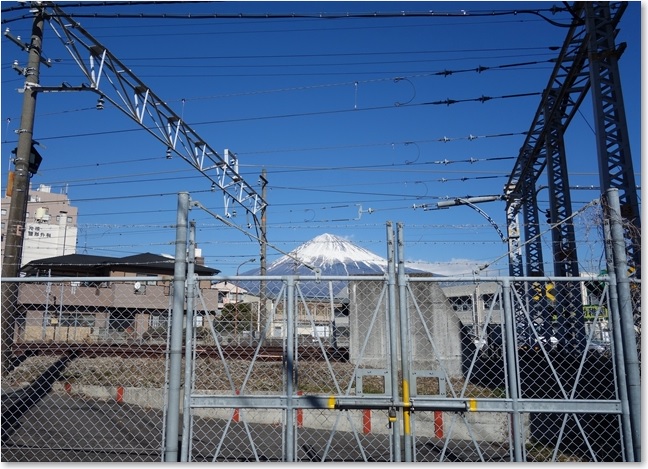 06架線柱冨士