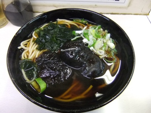 三松＠新橋のしいたけそば１20130212.JPG
