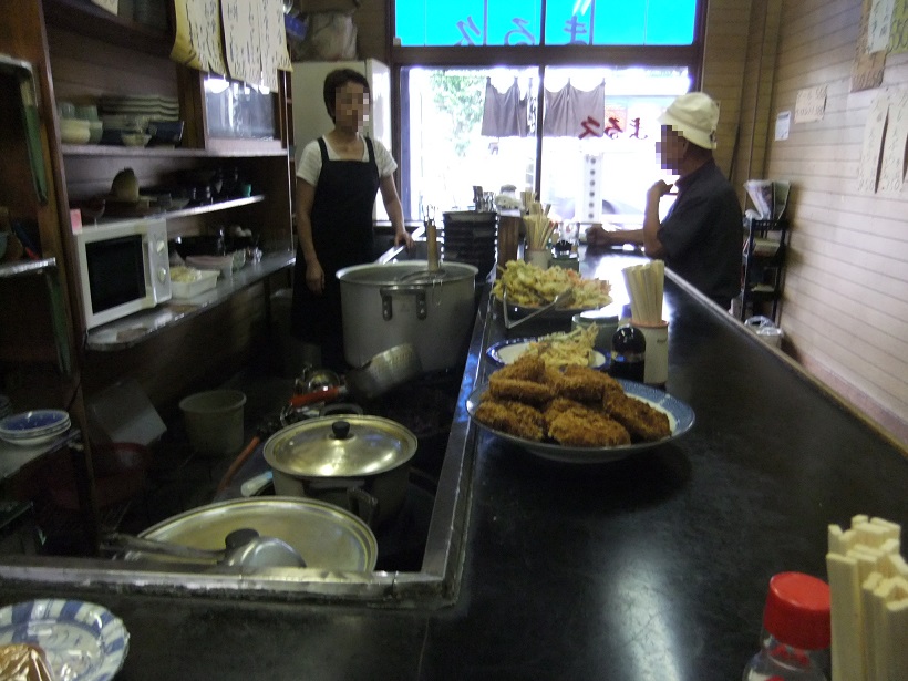 鹿浜６丁目・まる久の店内20130820.JPG