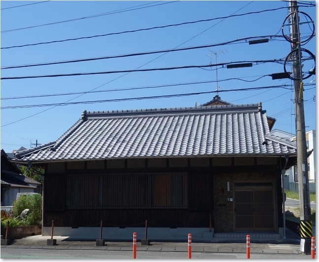 58これも渋い家