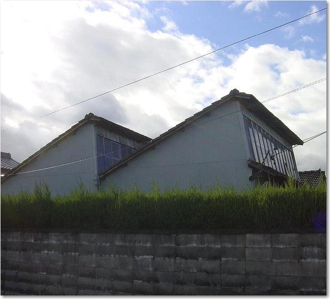 08三角屋根.JPG