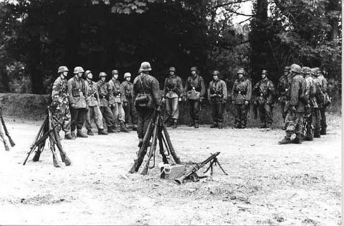 12TH-SS-HITLERJUGEND-DIVISION-NAZI-GERMANY-WW2-HISTORY-PICTURES-IMAGES-PHOTOS-009.jpg