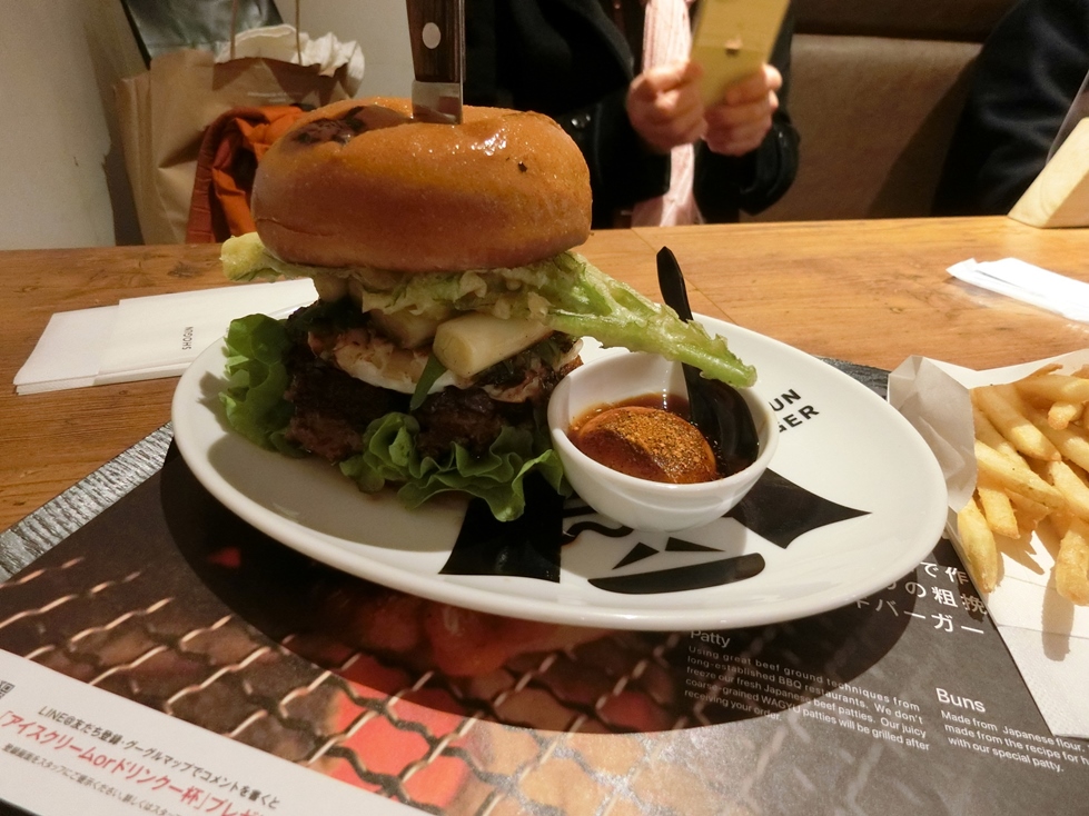 SHOGUN BURGER　すき焼きバーガー.JPG