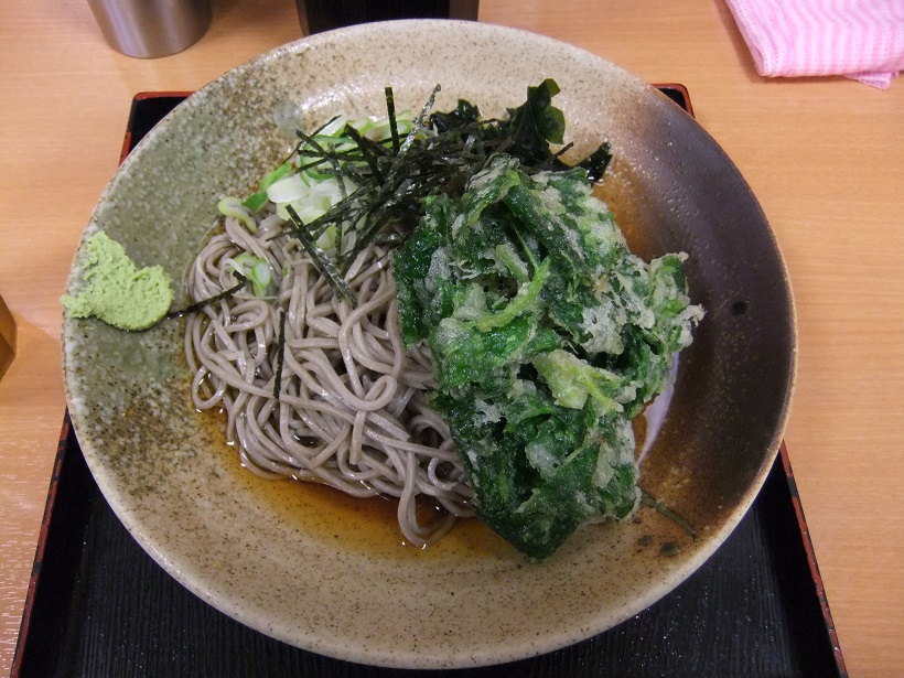 高幡そば高幡不動店の冷明日葉そば１20130310.JPG