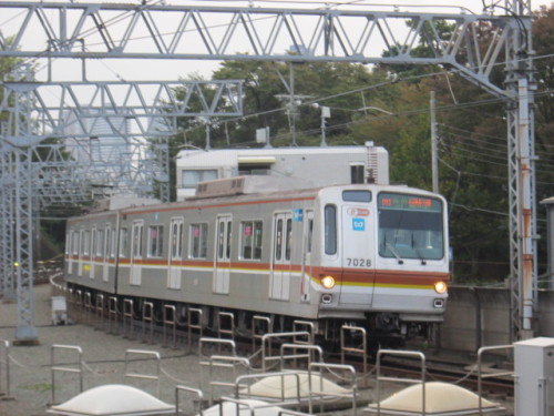 東京メトロ7000系