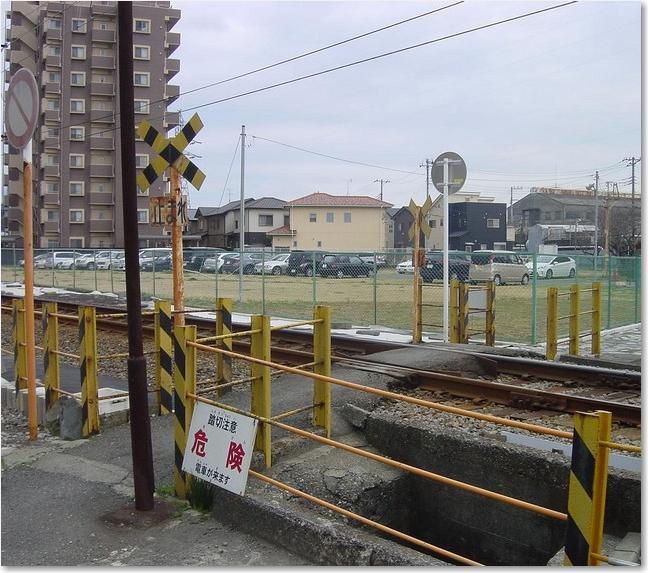 13この踏切をわたって・・・