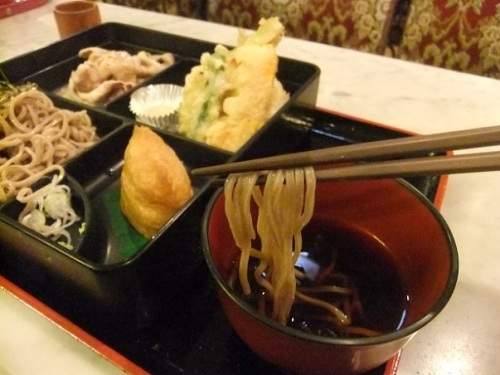 西新井栄町２丁目・喫茶シルビア西新井店の天ざる弁当