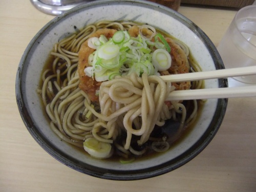 千住曙町・冨士三屋の天ぷらそば２