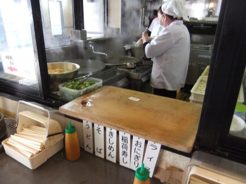 壺屋＠ＪＲ豊橋駅の店内