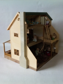 緑の丘のすてきなお家