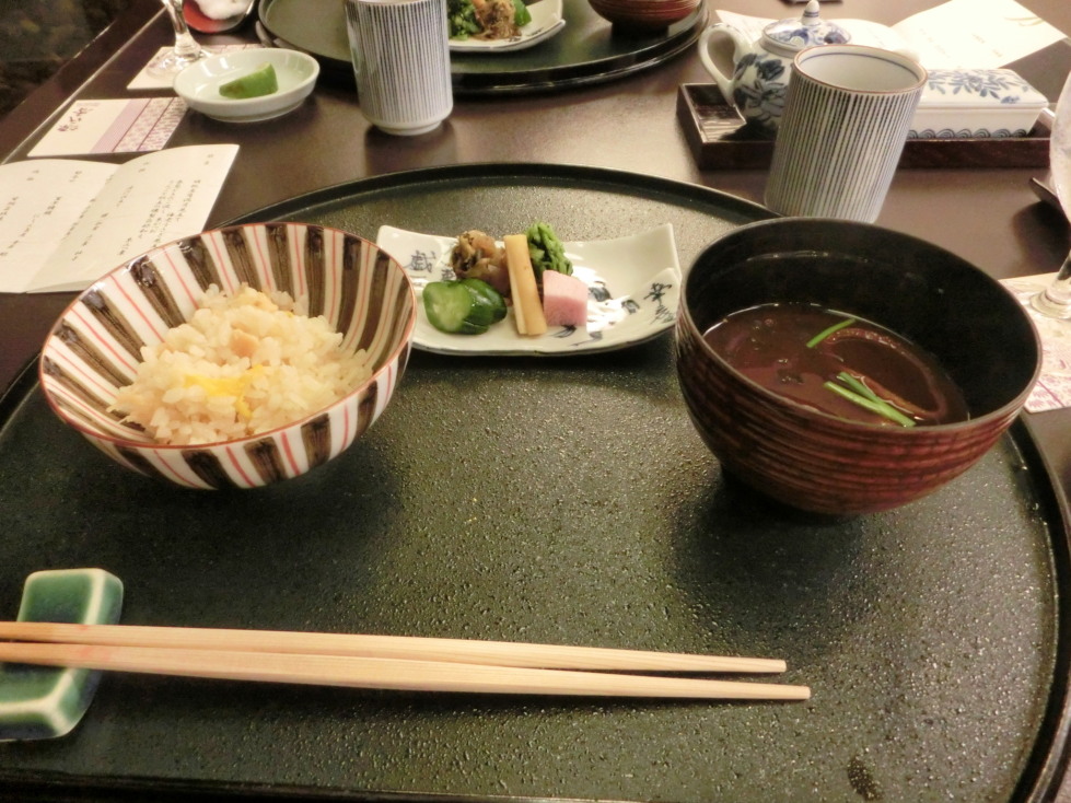 源氏香　夕霧　食事　干し貝柱ご飯　中身.jpg