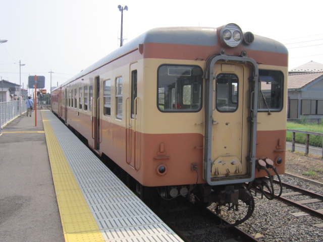 阿字ヶ浦駅でのキハ205