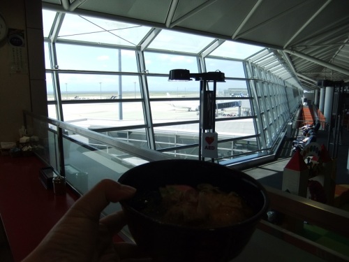 ブルースカイ中央ゲート店＠中部空港のきしめん３