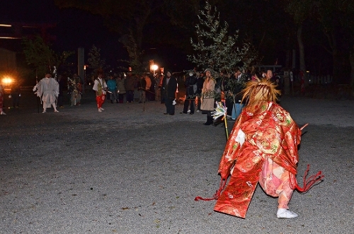 新年の嘯吹八幡 神迎.jpg