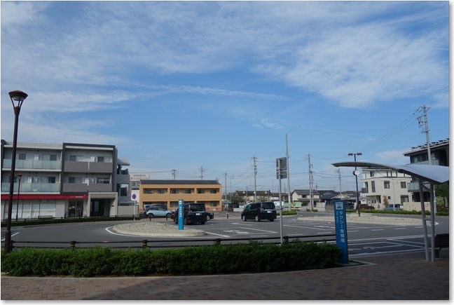 103反対側の駅前