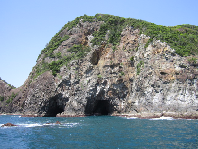 鼻の様な岩