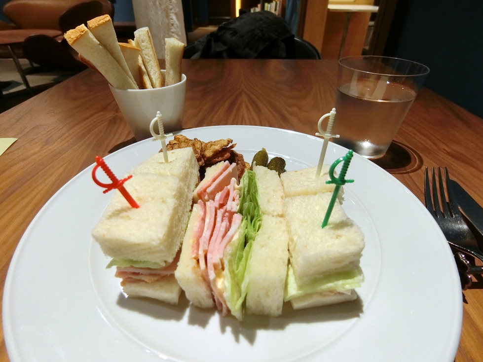 ＣＥＮＴＲＥ　'25.03ハムサンド.JPG