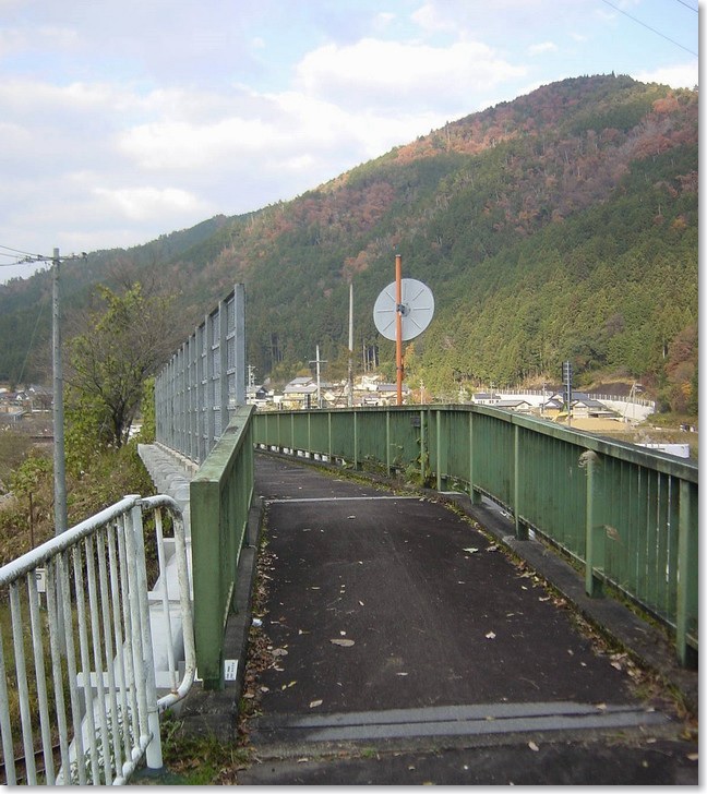 46ここを歩きます