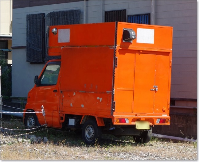 24キッチンカー？