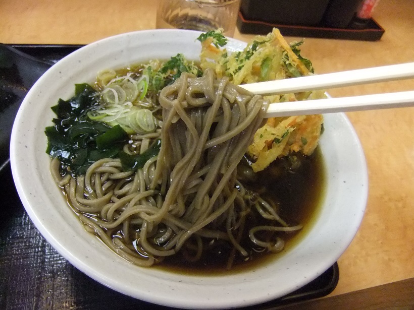 吉野家藤沢北口店のかき揚げそば430円20130405.JPG