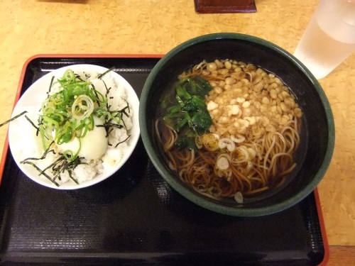 成田駅そばの朝そばセット１20120730.JPG