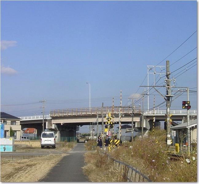 07道路をくぐる.JPG