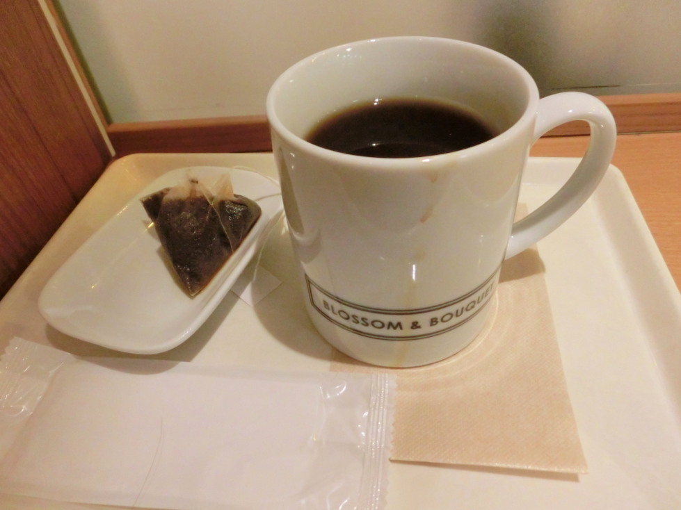Ｂ＆Ｂ　ｃｏｆｆｅｅ　モーニングセット　ホットティー.jpg