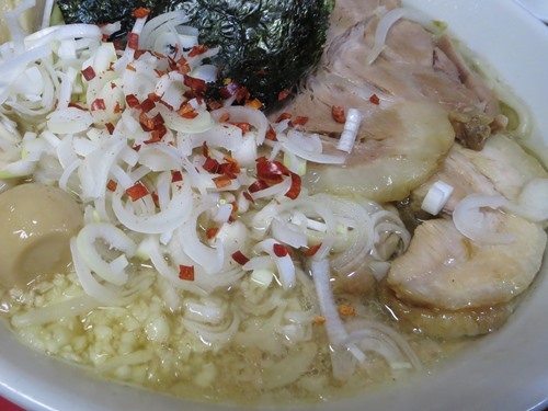 20140606_ラーメン二郎西台駅前店_塩ラーメンにシロネギ、味付けうずら、絶対開けるなweb.JPG