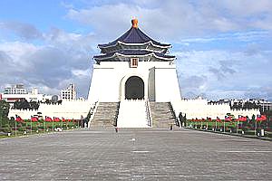 Chiang_Kai-shek_memorial_amk.jpg