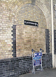 180px-King%27sCross_platform9%C2%BE.jpg