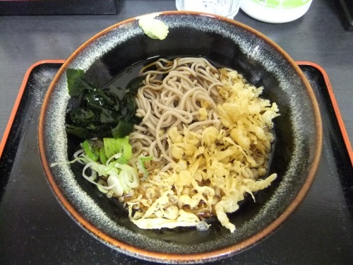 西竹の塚２丁目・せんねんそばの冷したぬきそば300円１