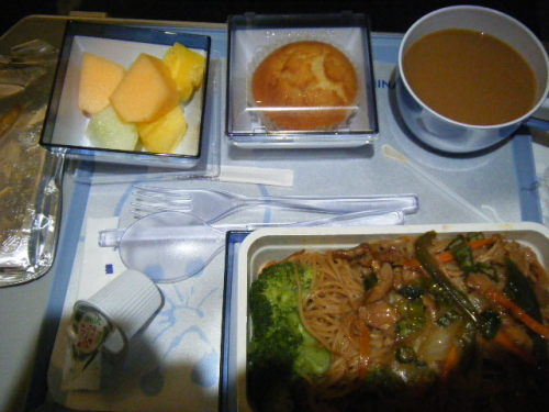 グアム旅行 機内食 (3).JPG