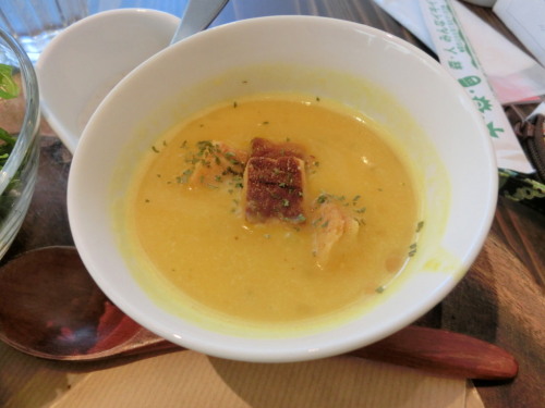 Pain au Sourire かぼちゃとさつま芋のポタージュ.jpg